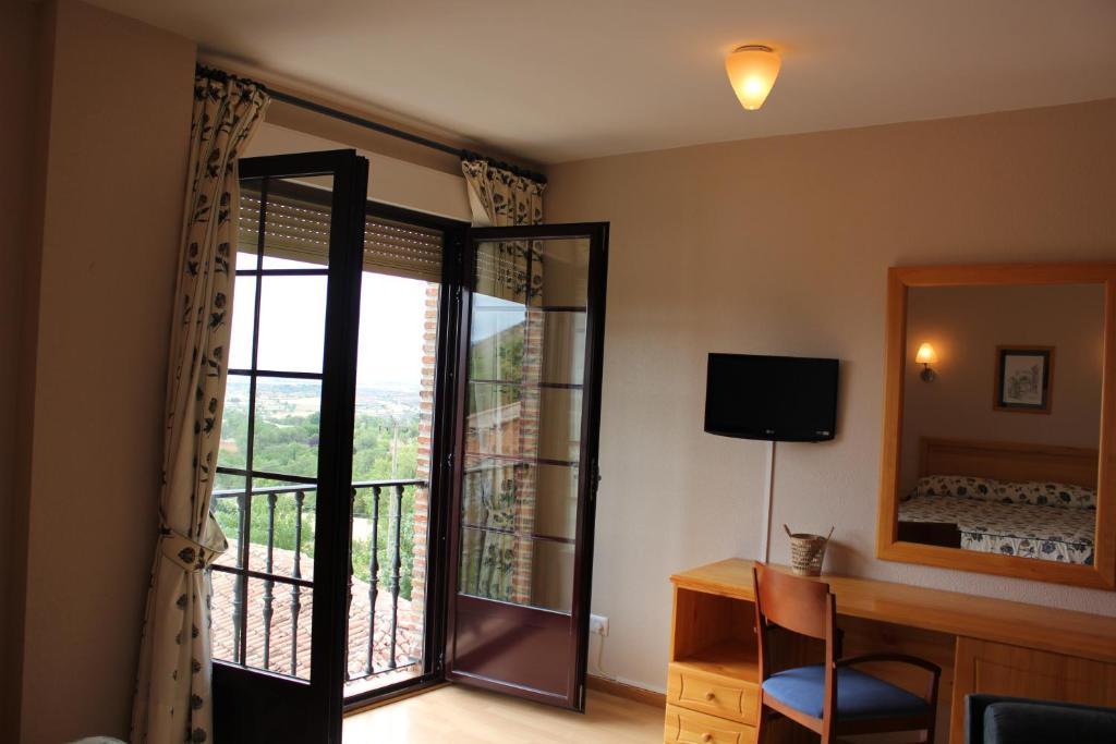 Casa Martin Hotel Poza de la Sal Стая снимка