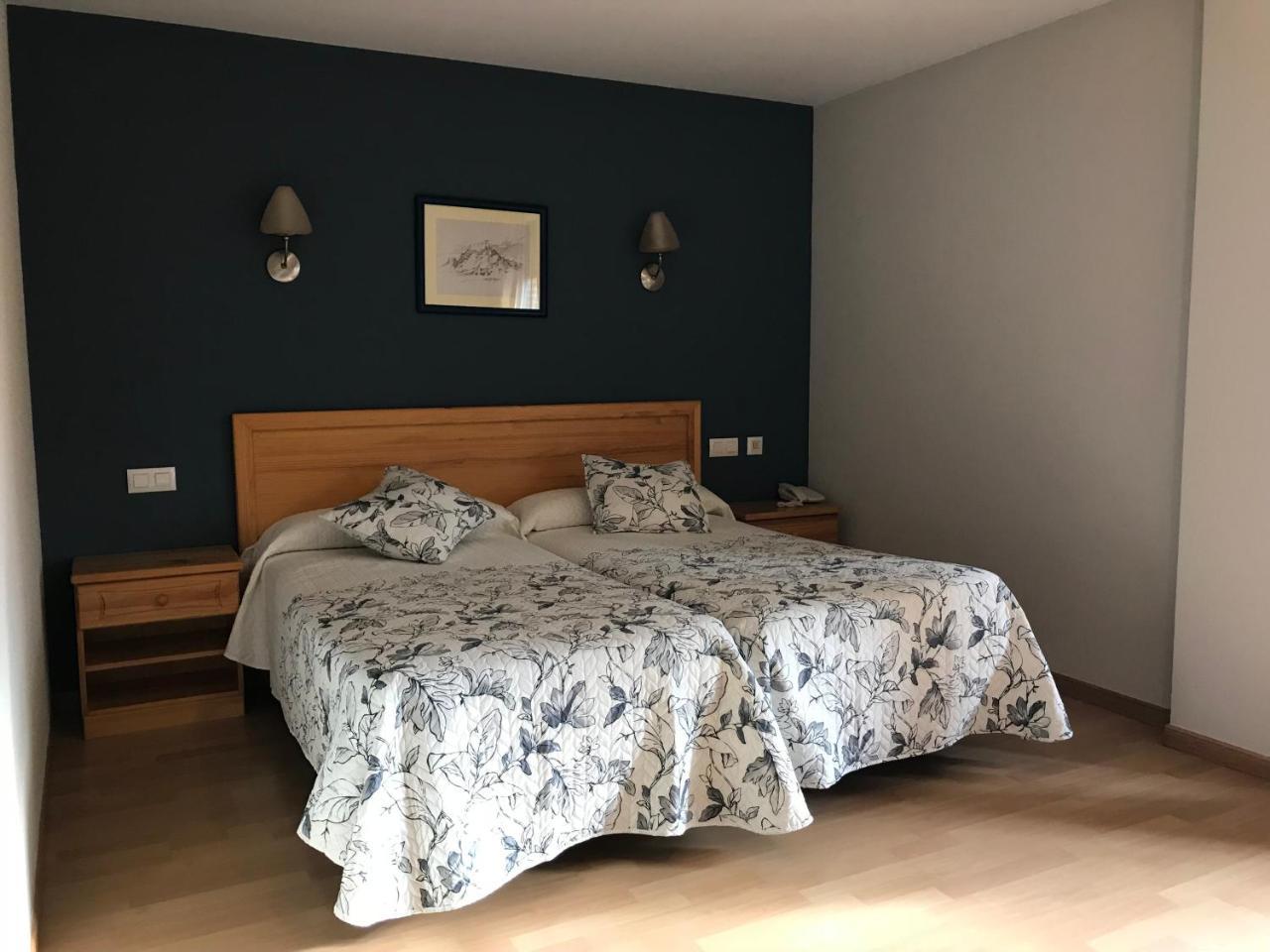 Casa Martin Hotel Poza de la Sal Екстериор снимка