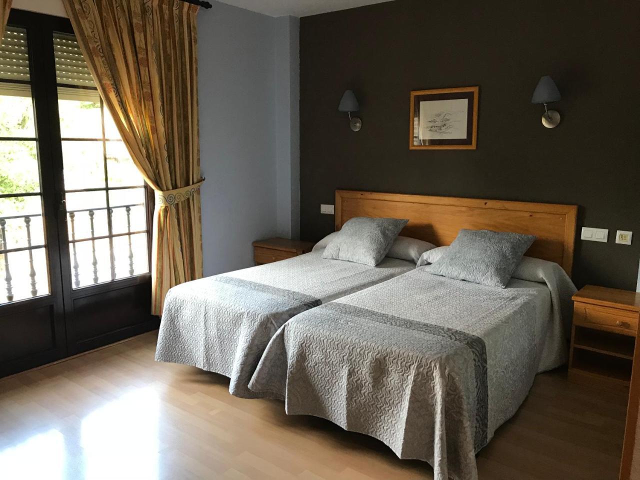 Casa Martin Hotel Poza de la Sal Екстериор снимка